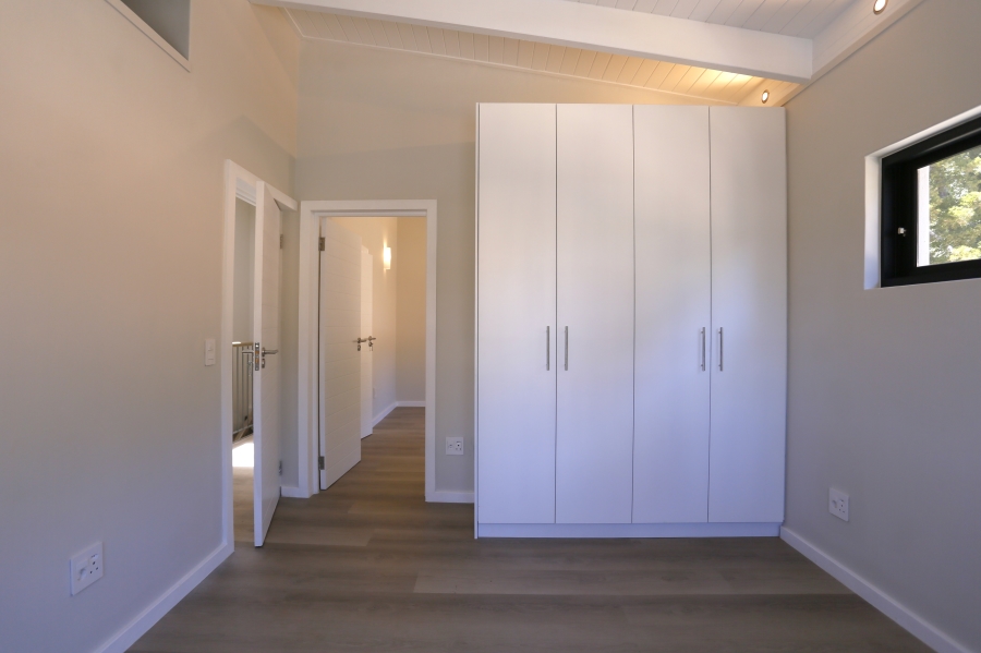 4 Bedroom Property for Sale in Bokkemanskloof Western Cape